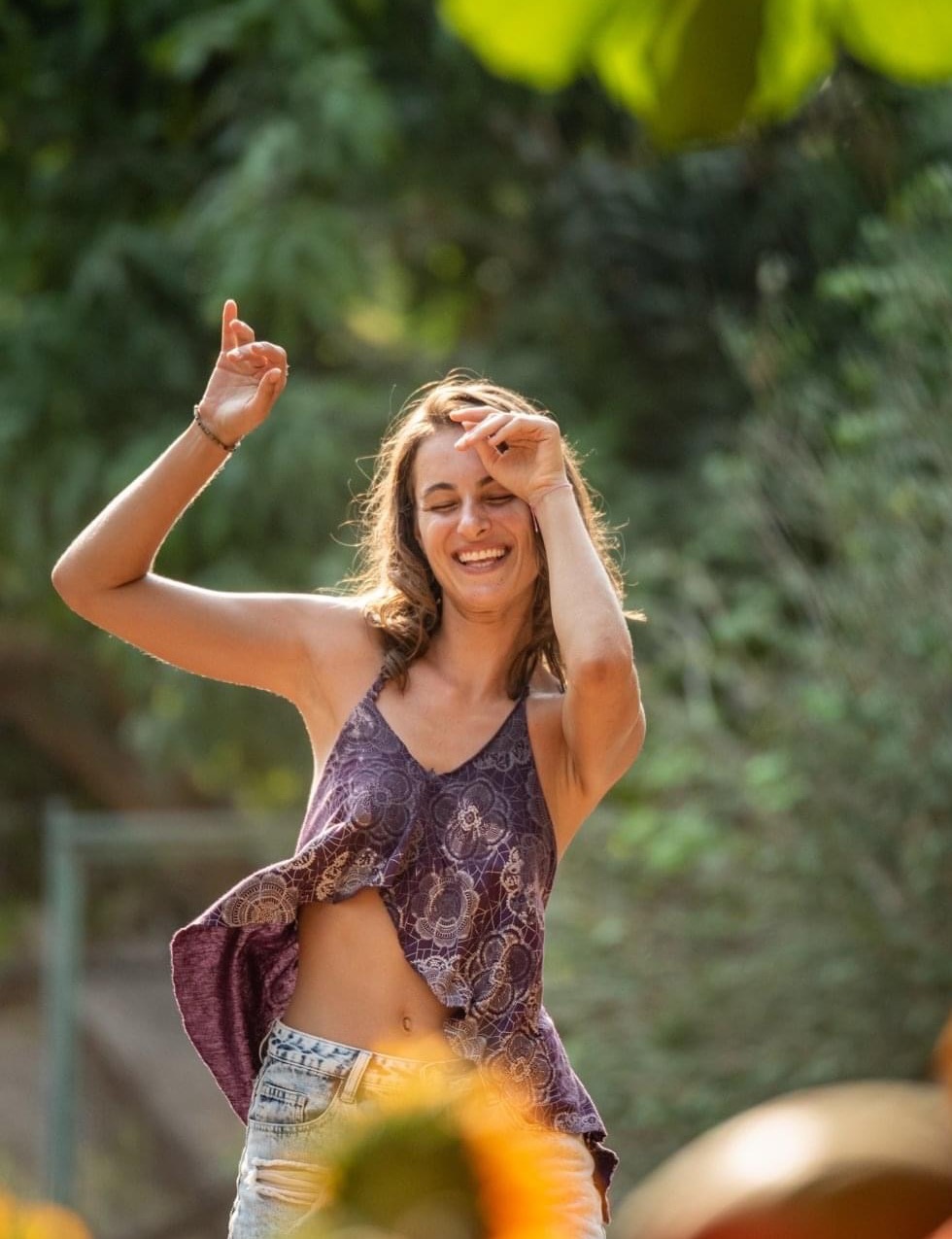 Danielle Ronit dancing during a workshop